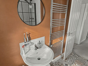 Photo 4- click for photo gallery